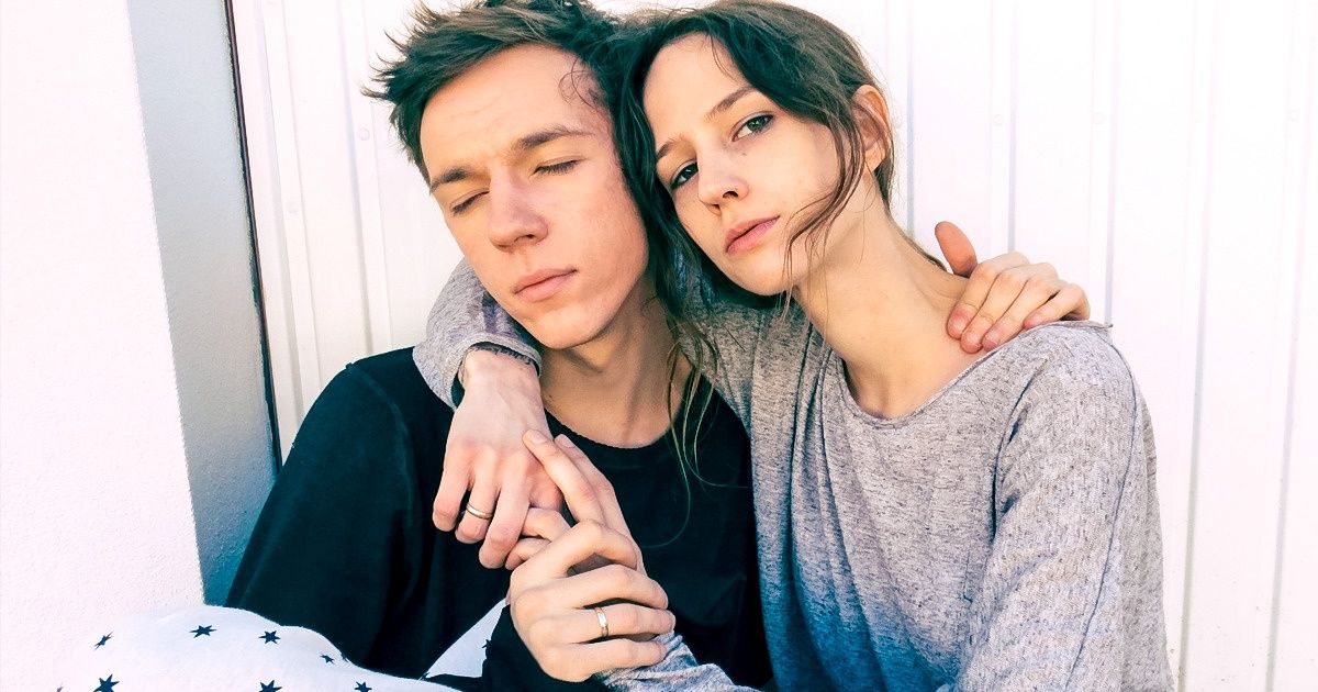 Un chico de Rusia se enamoró de la muchacha de un póster, y después de 12 años el destino le preparó una sorpresa