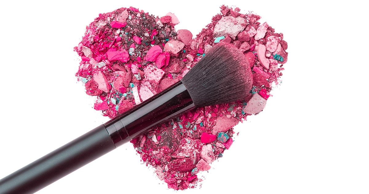 8 Trucos para arreglar productos de maquillaje rotos o inutilizables