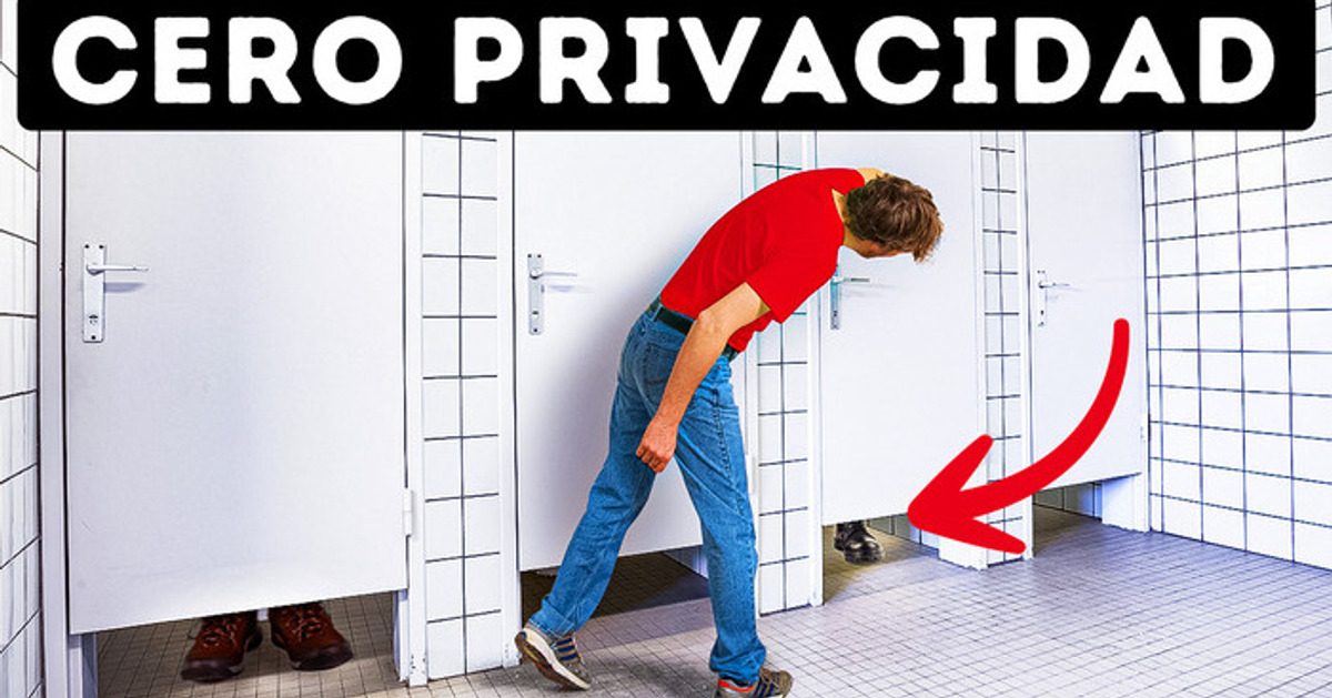 Es por esto por lo que los baños públicos tienen huecos tan grandes Es por esto por lo que los baños públicos tienen huecos tan grandes