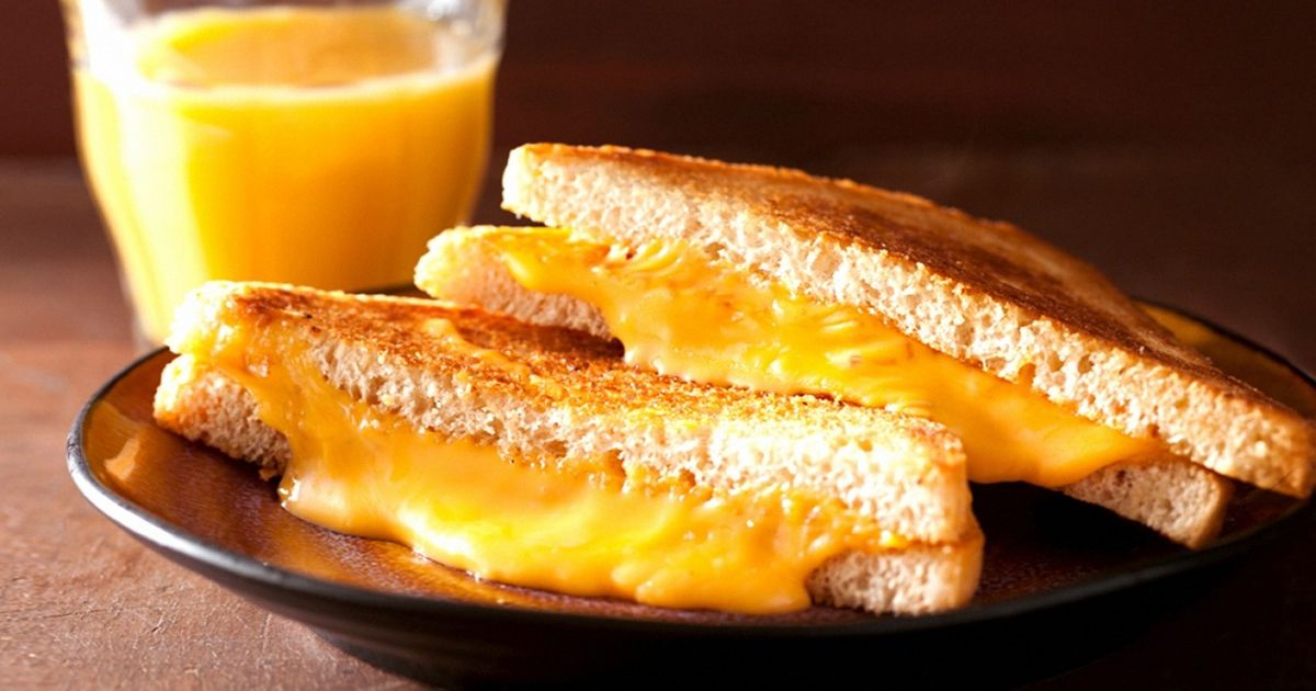 Científicos comprobaron que las personas que adoran el queso viven más