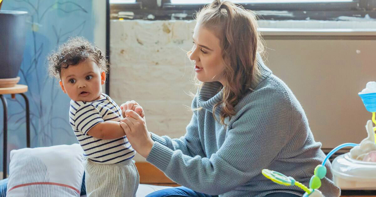 Sacrificar todo por tus hijos podría hacer que termines sola, no que seas mejor mamá