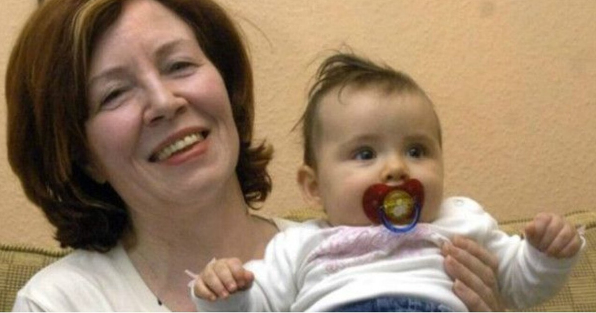 Abuela de 65 años da a luz a cuatrillizos después de la menopausia