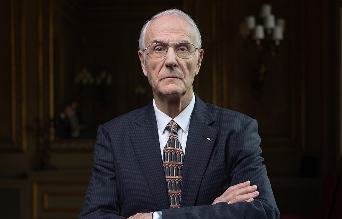 Manuel Sans Segarra, médico y cirujano español: “La causa de las enfermedades en un 90% es el estrés que condiciona el ego”