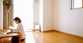 4 Apartamentos de minimalistas japoneses que ayudarán a comprender cuánto espacio ocupan los trastos en nuestra vida