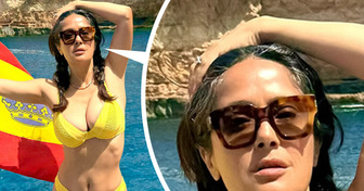 Salma Hayek presume de sus canas en unas sensuales fotos en bikini