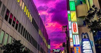 Antes de la llegada del tifón Hagibis, usuarios captaron en fotografías el extraño color púrpura que se apoderó del cielo