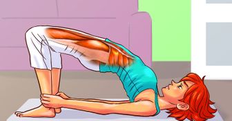 10 Sencillas posturas de yoga que son específicamente beneficiosas para la salud de la mujer