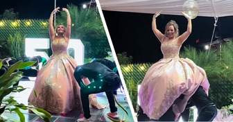 Una mujer celebra sus 50 años con una fiesta de quinceañera, demostrando que nunca es tarde para cumplir un sueño