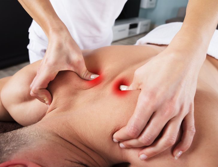 Diacrítico Elocuente cálmese 9 Tipos de masajes que podrían ayudarte con el dolor de espalda y de cuello